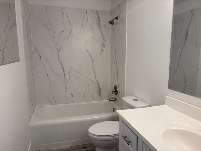 Building Photo - Newly remodeled house near the mall