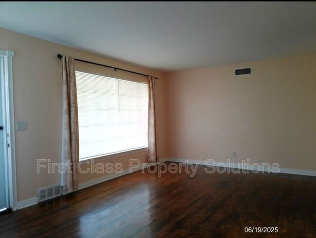 Building Photo - 2312 N Meridian Ave