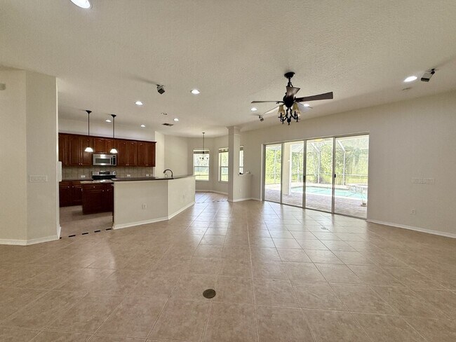 Building Photo - 15224 Kestrelrise Dr