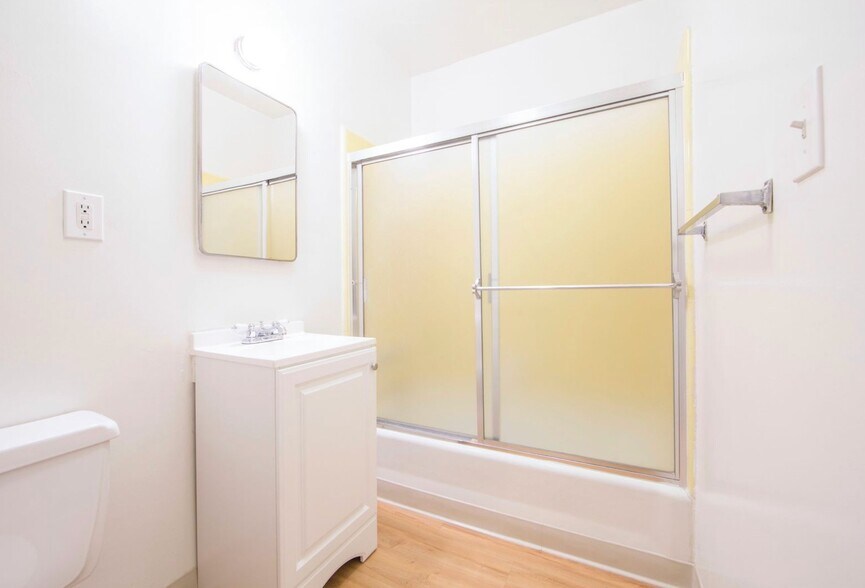 Building Photo - 1243 Federal Ave