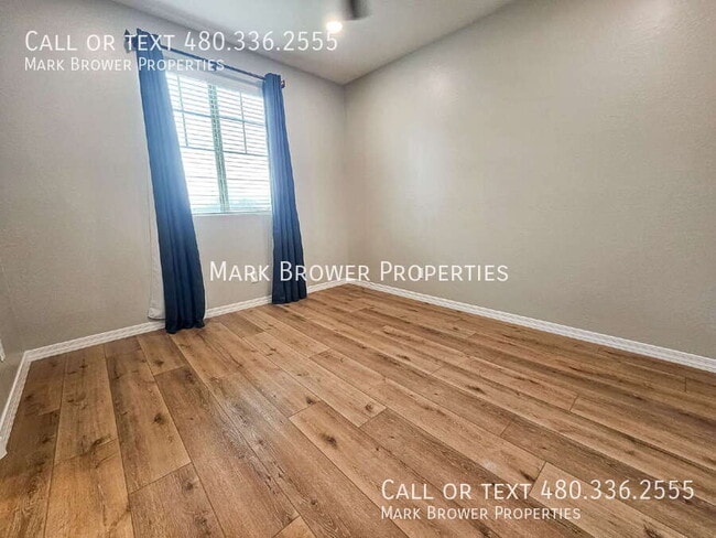 Building Photo - 3345 E Indigo St