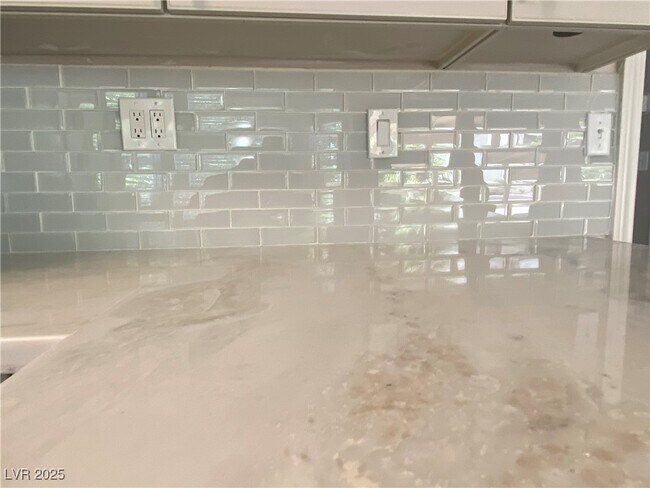 Building Photo - 2908 Channel Bay Dr