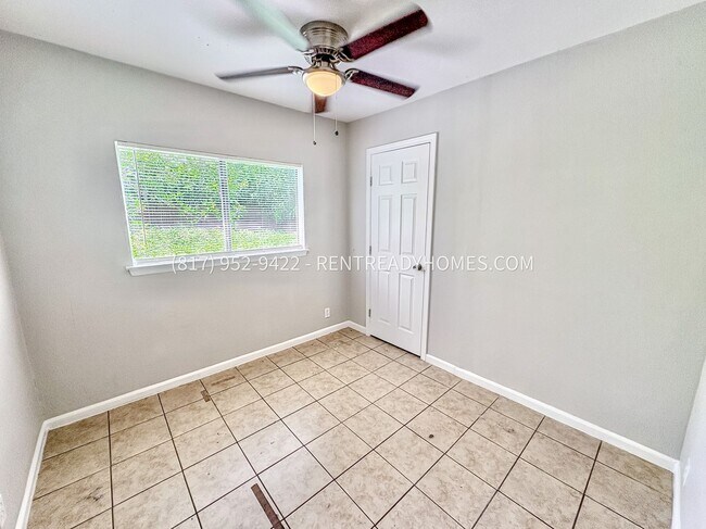 Building Photo - 5840 Glacier Sun Dr