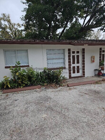 Building Photo - 3816 Desoto Ave