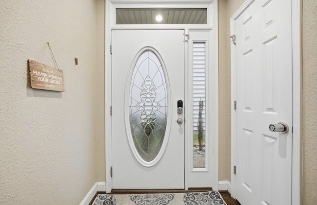 Building Photo - All-Inclusive Room in Stylish Kempsville Condo w/ Garage