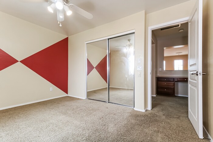 Building Photo - 8718 W Preston Ln