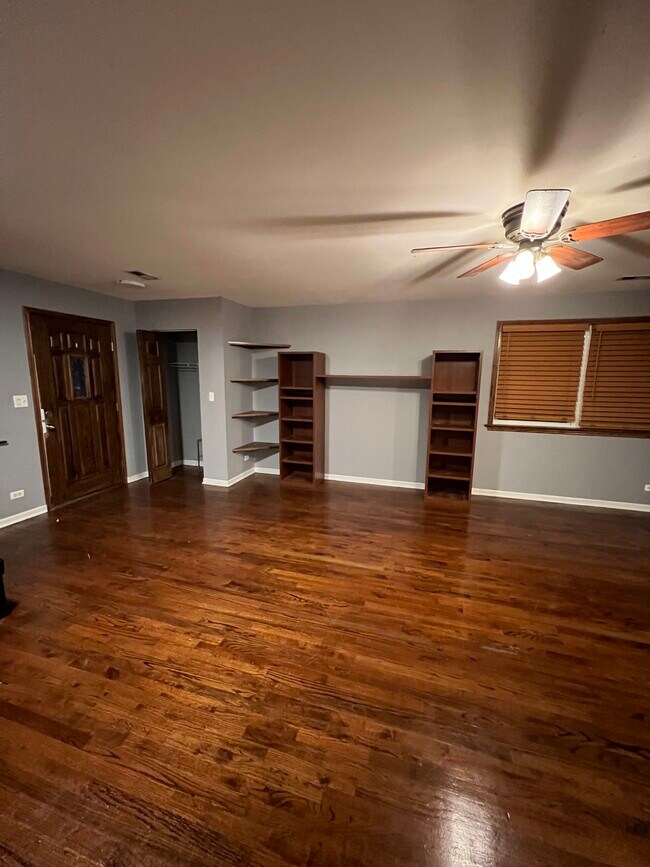 Building Photo - 2147 W 19th St