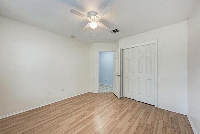 Building Photo - 1201 Sheltie Ln