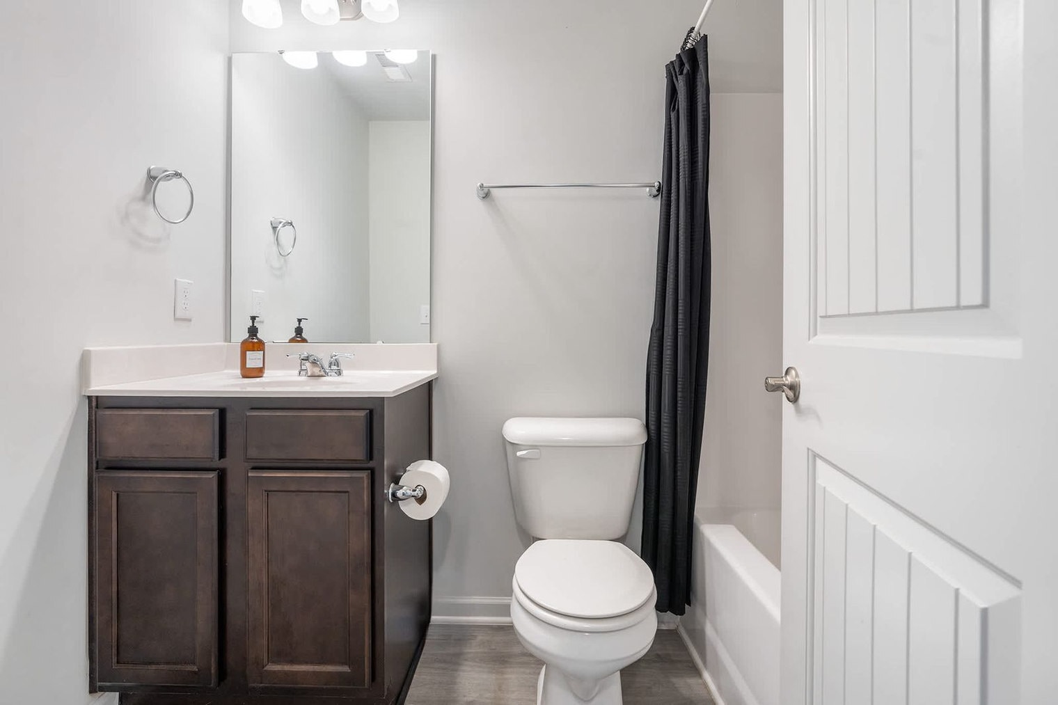 Building Photo - 227 Socket St