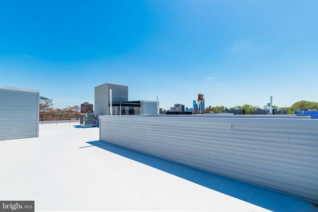 Building Photo - 1616 N Bailey St