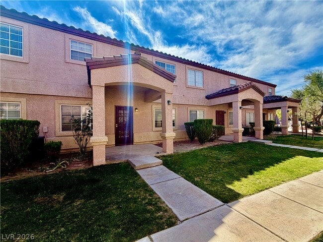 Building Photo - 2500 Sierra Bello Ave