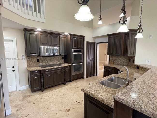 Building Photo - 3440 Carlton Ln