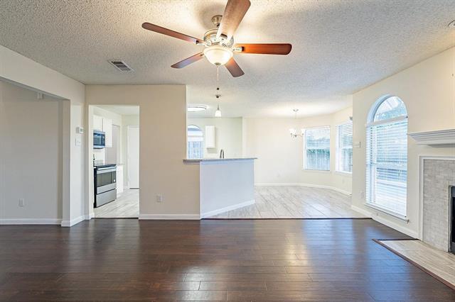 Building Photo - 1408 Belaire Dr