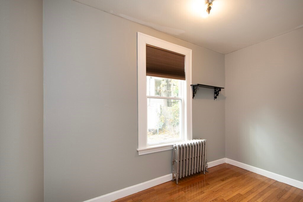 Building Photo - 181 Metropolitan Ave