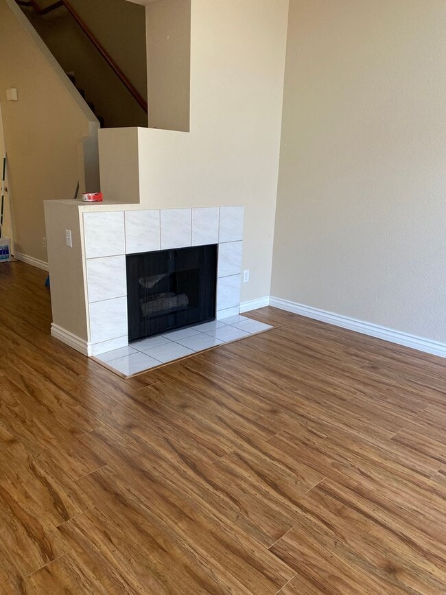 Building Photo - Rancho Del Mar Townhome in Central Temecul...