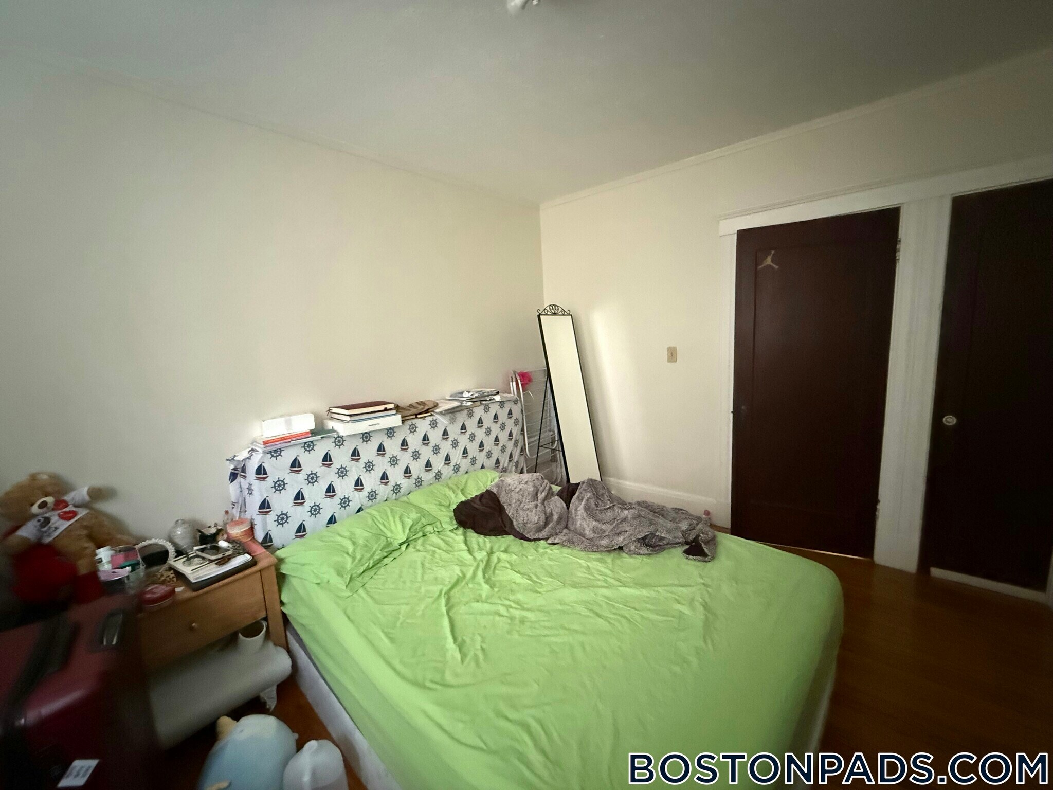 Building Photo - 349 Pleasant St