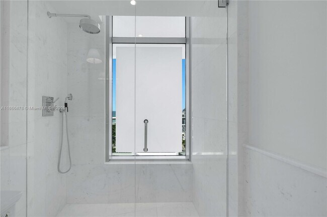 Building Photo - 3737 Collins Ave