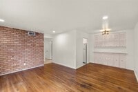 Building Photo - 2229 Mimosa Dr