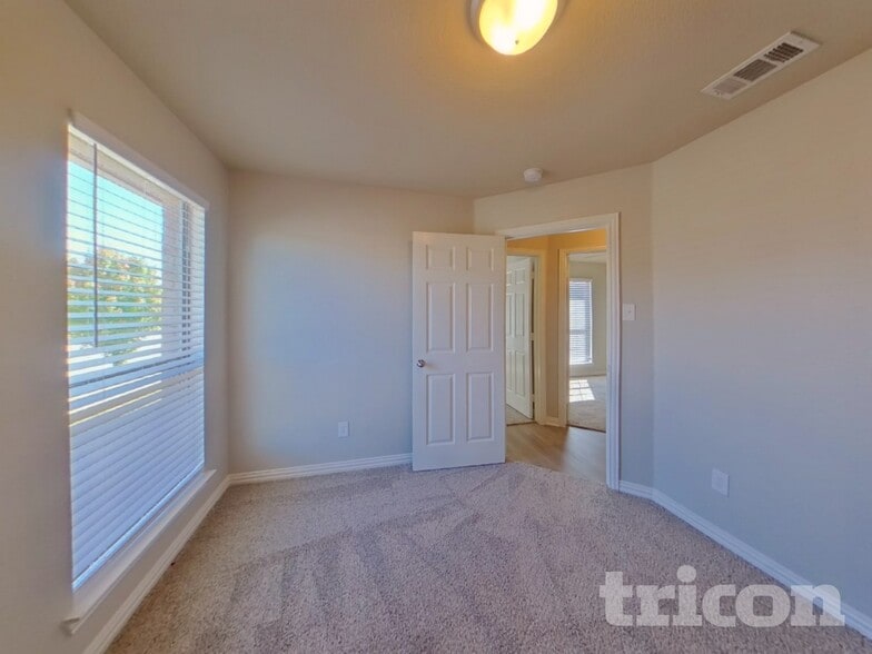 Building Photo - 100 Cherokee Dr