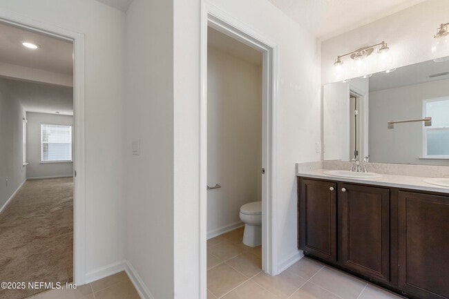 Building Photo - 11006 Stapleton Dr