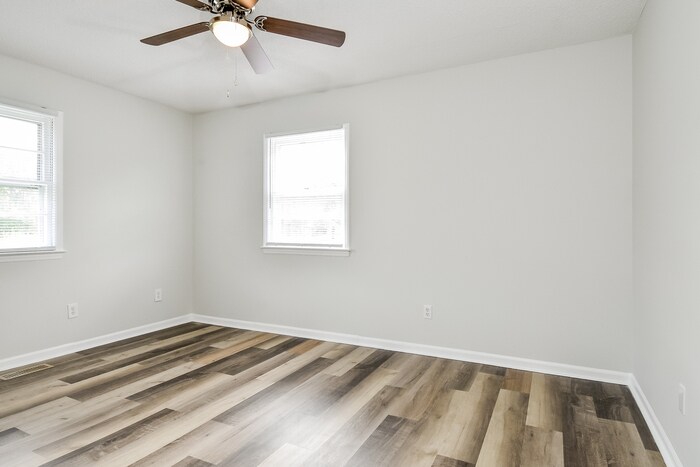 Building Photo - 4604 Honey Dew Dr