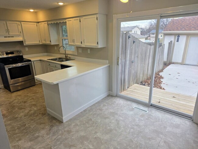 Building Photo - 4405 68th St