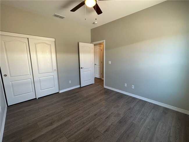 Building Photo - 1705 Talc Rd