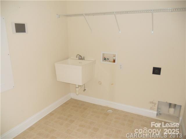 Building Photo - 8536 Sagekirk Ct