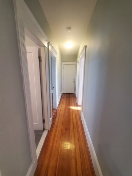 Building Photo - 14 N Munroe Terrace