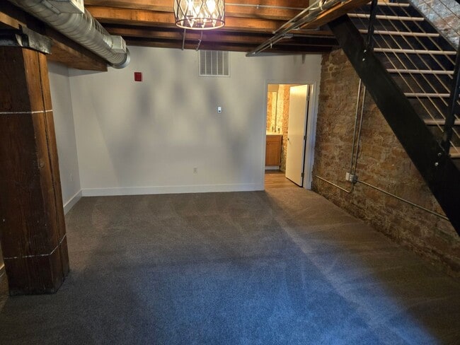 Building Photo - 2960 Inca St