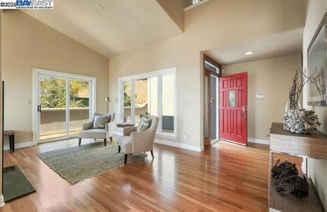Building Photo - 1838 Grand View Dr