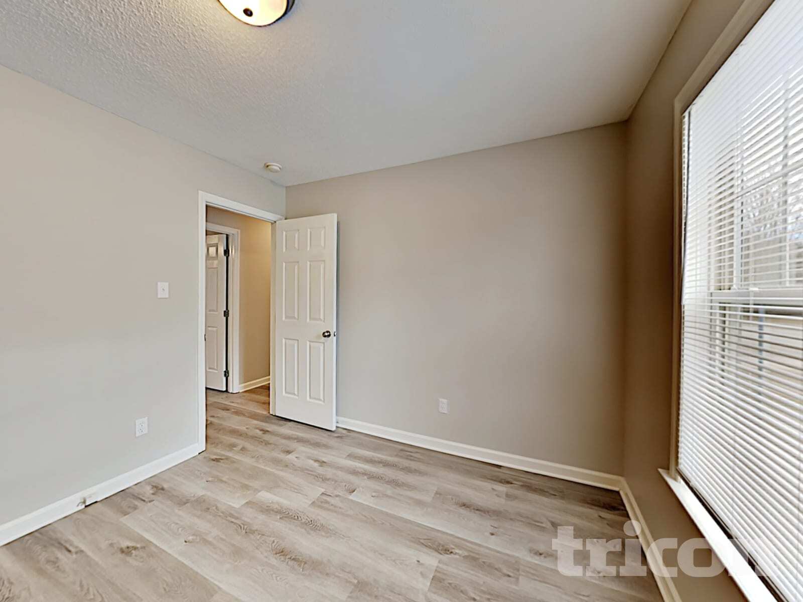 Building Photo - 119 Cambridge Elm Dr