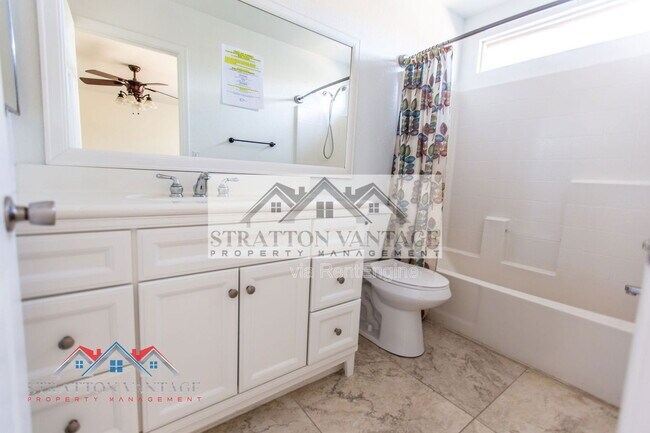 Building Photo - 1576 E Jasper Ct