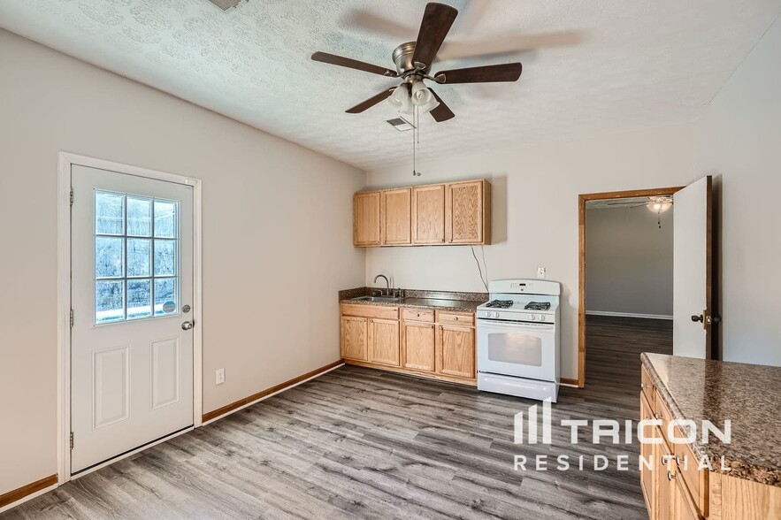 Building Photo - 124 Belair Trail