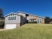 Building Photo - 408 Cavender Ct