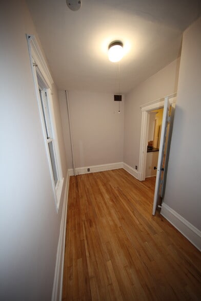 Bedroom 2 - 1334 Monroe St NE