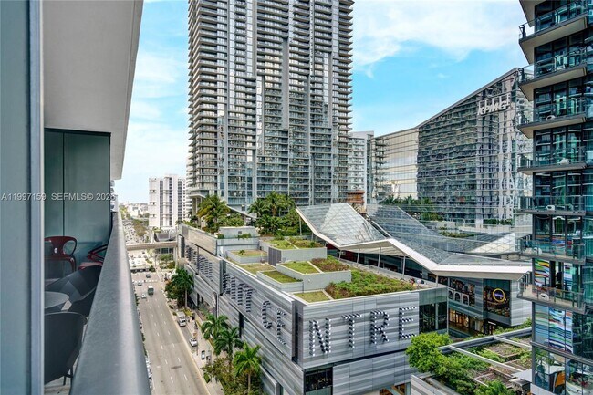 Building Photo - 801 S Miami Ave