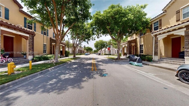 Building Photo - 9391 SW 171st Ave