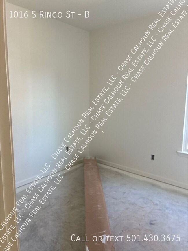 Building Photo - 1016 S Ringo St