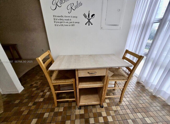 Building Photo - 6423 Collins Ave