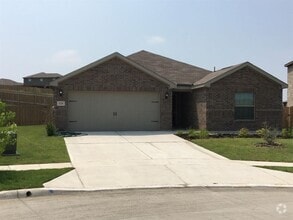 Building Photo - 124 Bandana Cir