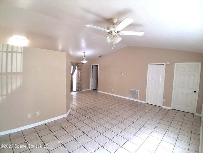 Building Photo - 1351 Danbury St SW