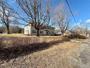 Building Photo - 375 NY-292