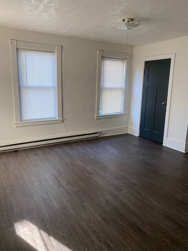 Building Photo - North Cat Duplex