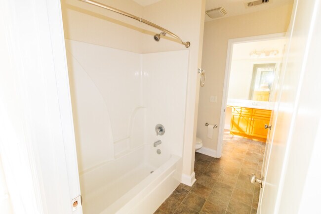 Building Photo - 8100 Burkhalter Rd