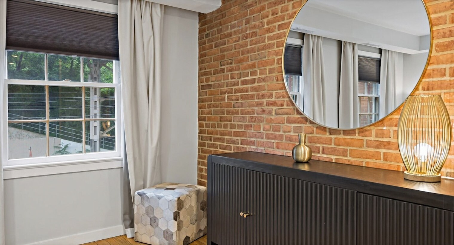 Building Photo - 3590 Water St NW