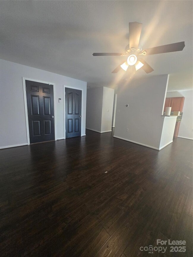 Building Photo - 756 Nannyberry Ln