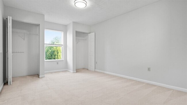 Building Photo - 602 Cassandra Dr