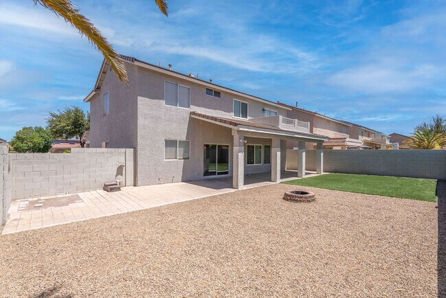 Building Photo - 1109 Devon Downs Ave