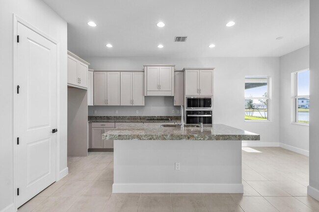 Building Photo - 14208 Lacebark Ln